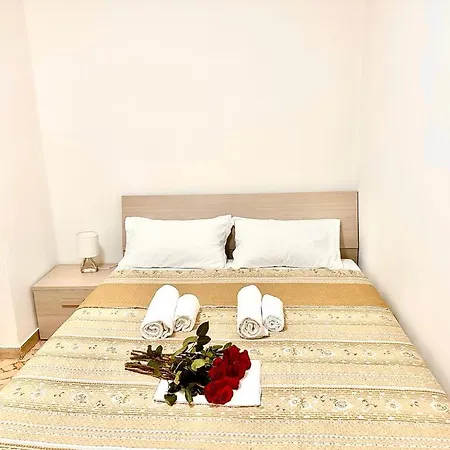 Happy Bed & Breakfast *